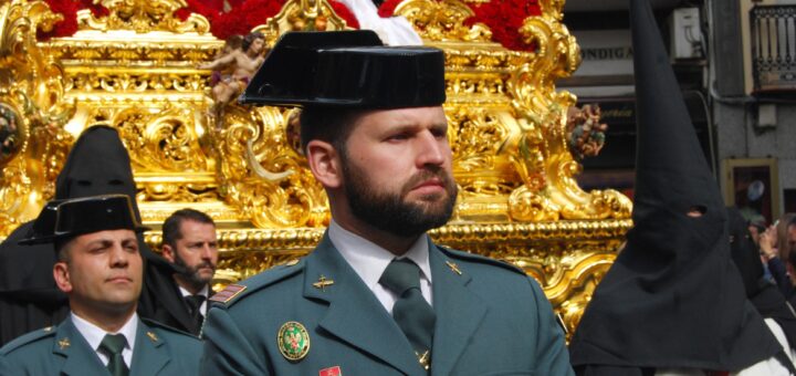 cuanto cobra un guardia civil